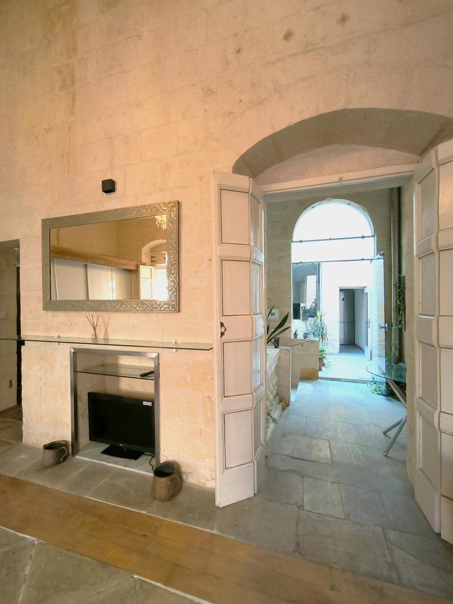 Stunning Valletta 3 Bedroom Town House ภายนอก รูปภาพ